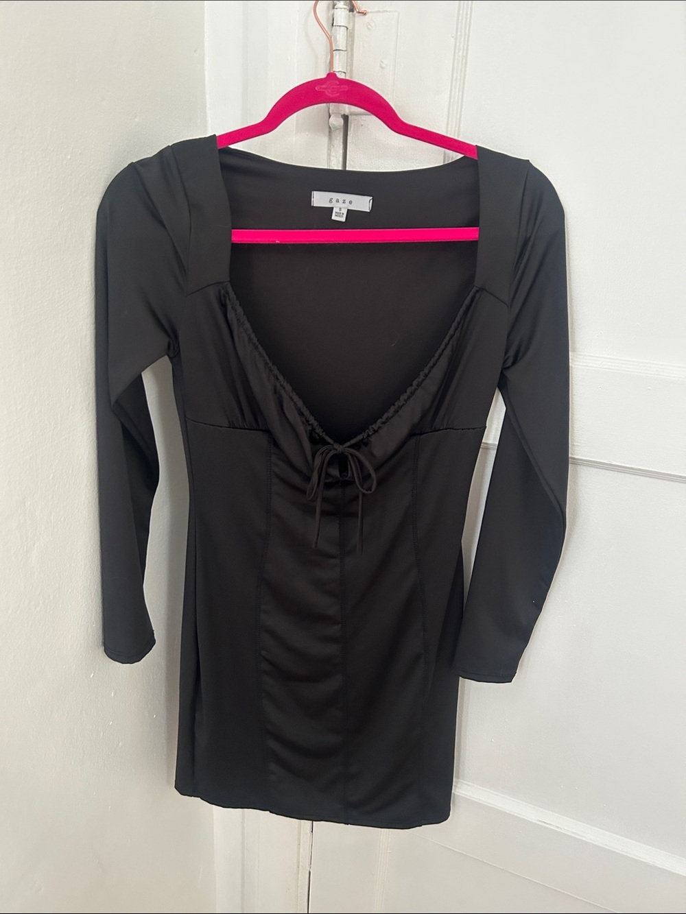 gaze Black Long Sleeve V-Neck Tie-Front Dress